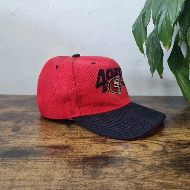 Vintage American Baseball Hat Snapback cap one size adjustable San Francisco 49ers red 90s