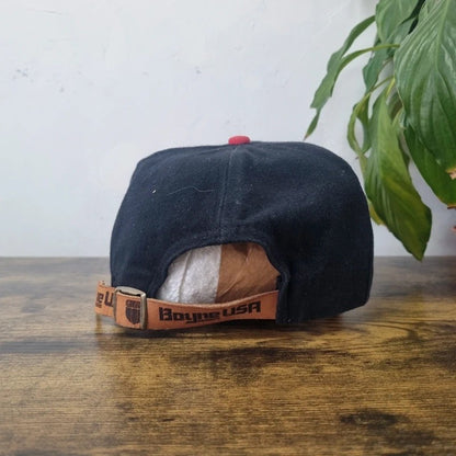 Vintage American Baseball Hat Snapback cap one size adjustable Boyne USA black red