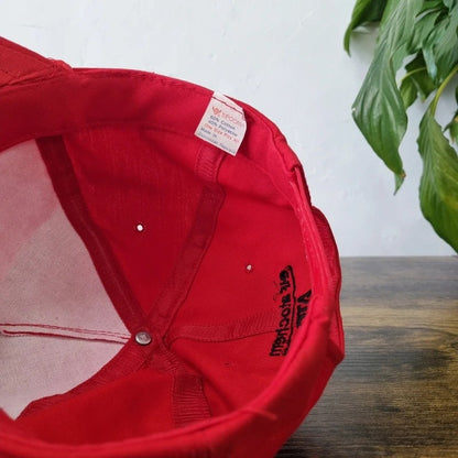 Vintage American Trucker Hat Snapback cap one size adjustable red Skunk animal