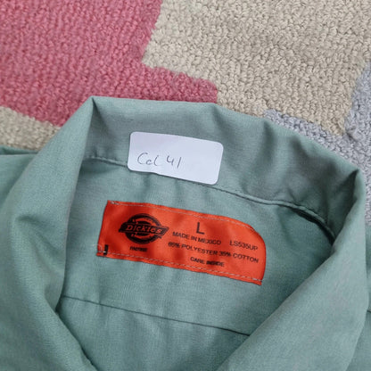 Vintage Dickies Boxy Fit Cropped Shirt Short Sleeve large plain green Button Up Skater Y2K Surf