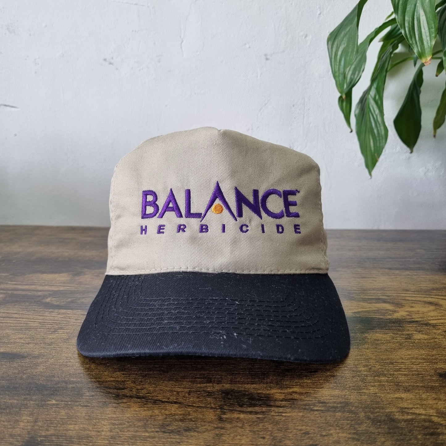 Vintage American Trucker Hat Snapback cap one size beige Black Balance Herbicide