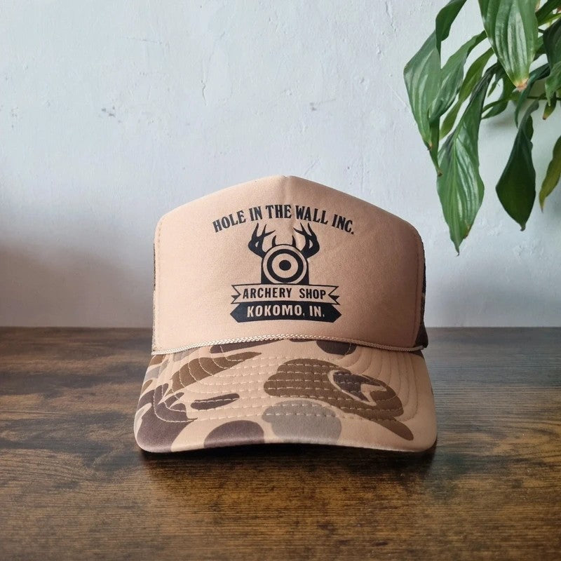 Vintage American Trucker Hat Snapback cap one size adjustable beige khaki camo hole in the wall