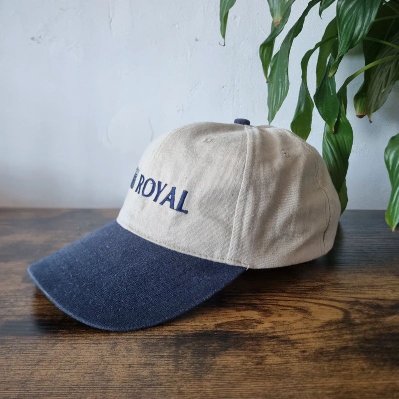 Vintage American baseball Hat Snapback cap one size adjustable beige navy Canada royal