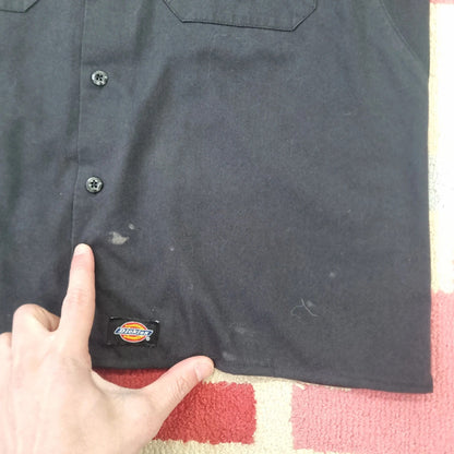 Vintage Dickies Boxy Fit Cropped Shirt Short Sleeve Medium plain Black Button Up Skater Y2K Surf