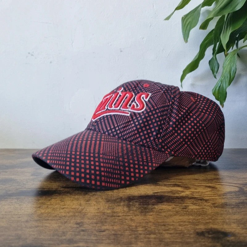 Nike Baseball Hat Snapback cap size large XL Twins mlb