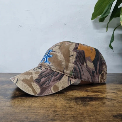 Vintage American Baseball Hat Snapback cap one size beige brown realtree camo University of kentucky