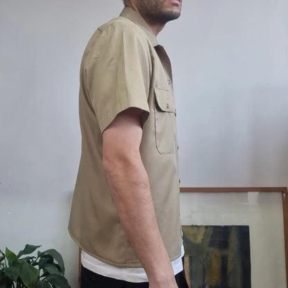 Vintage Dickies Boxy Fit Cropped Shirt Short Sleeve Medium plain beige Button Up Skater Y2K Surf