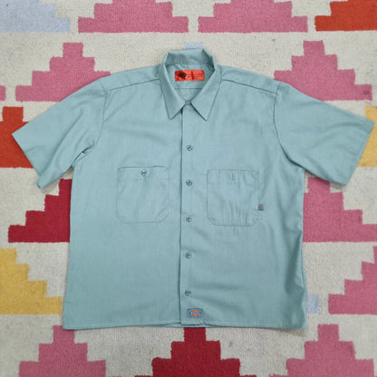 Vintage Dickies Boxy Fit Cropped Shirt Short Sleeve large plain green Button Up Skater Y2K Surf