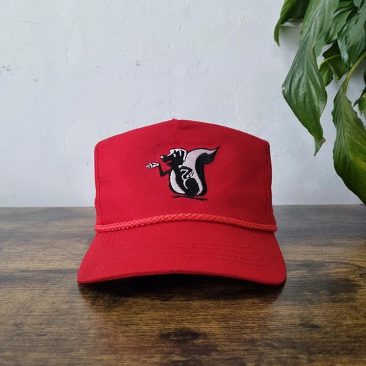 Vintage American Trucker Hat Snapback cap one size adjustable red Skunk animal