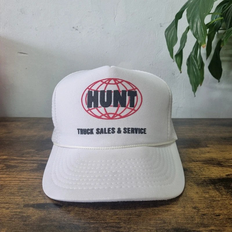 Vintage American Trucker Hat Snapback cap one size white Hunt Truck sales