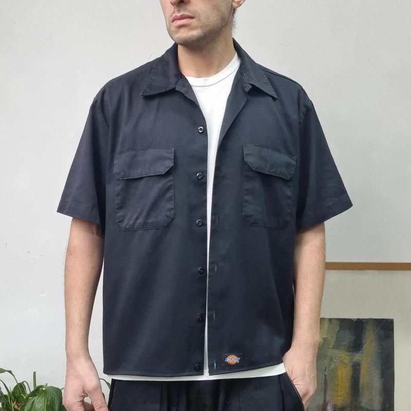 Vintage Dickies Boxy Fit Cropped Shirt Short Sleeve large plain Black Button Up Skater Y2K Surf