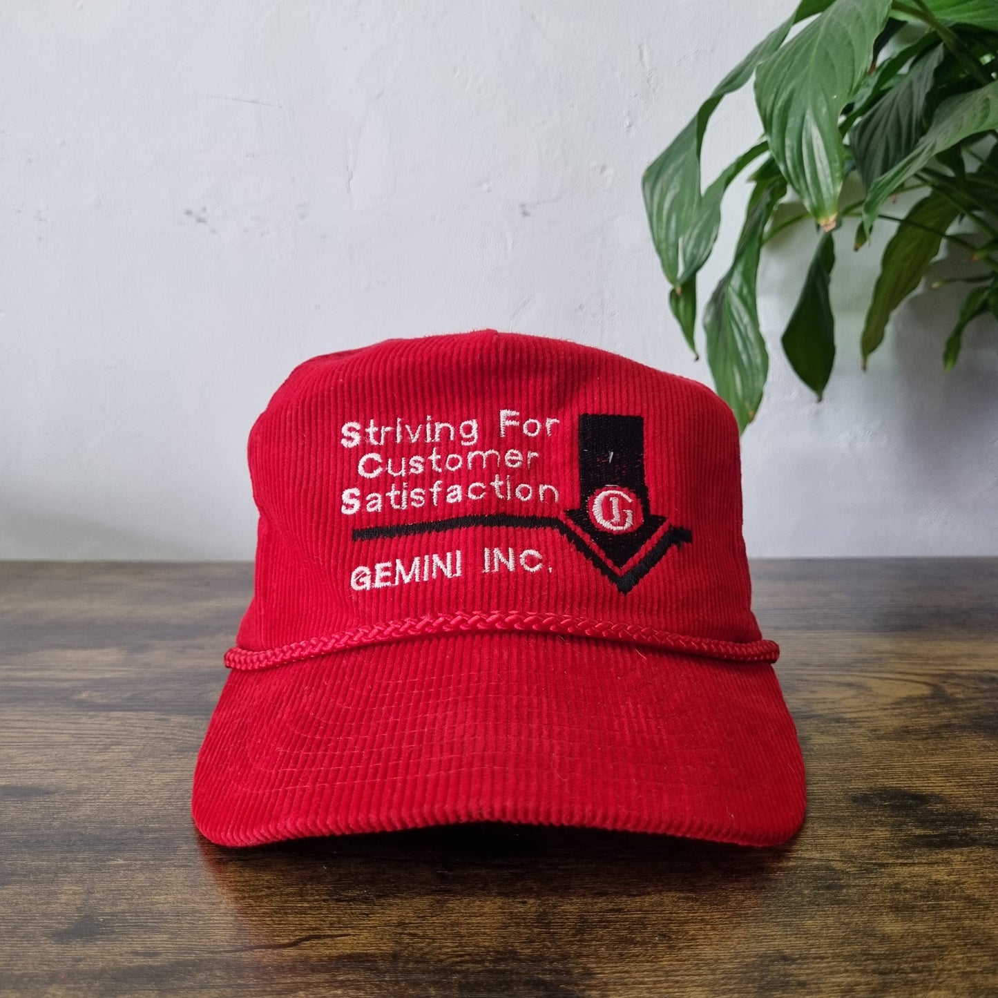 Vintage American Trucker Hat Snapback cap one size red Gemini Inc