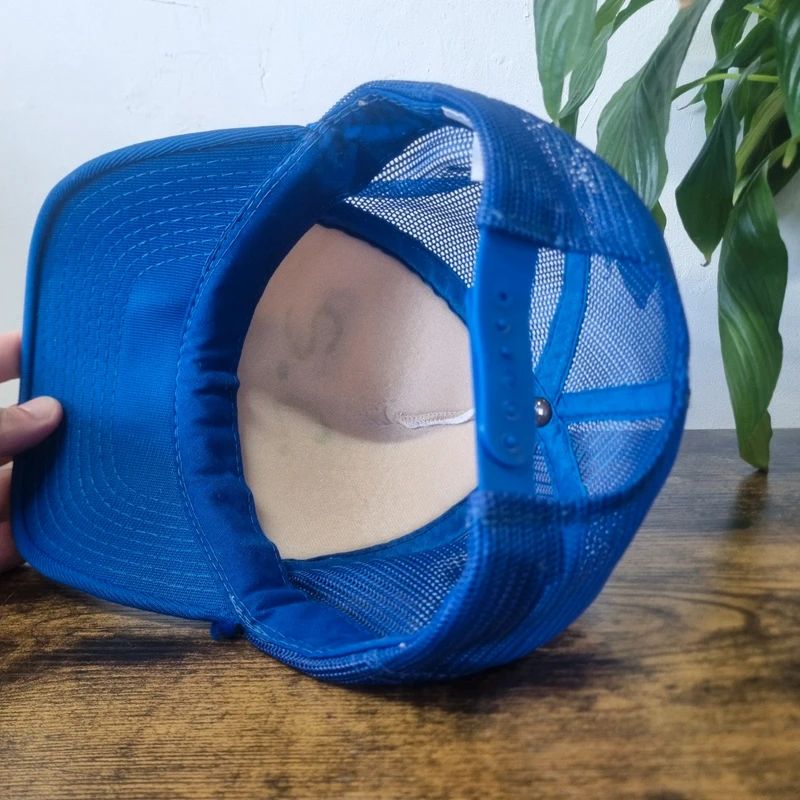 Vintage American Trucker Hat Snapback cap one size adjustable white blue zerr's feed farming