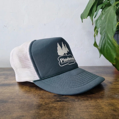 Vintage American Trucker Hat Snapback cap one size adjustable green white Pinebrook