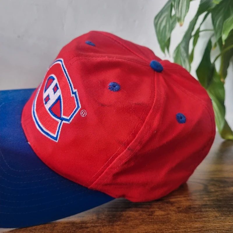 Vintage American Baseball Hat Snapback cap one size adjustable Montreal Canadiens NHL red blue