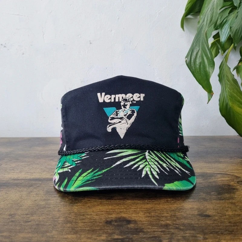 Vintage American Trucker Hat Snapback cap one size adjustable black green leaf print vermeer