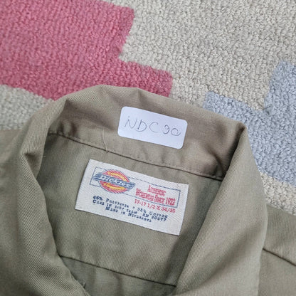 Vintage Dickies Boxy Fit Cropped Shirt Long Sleeve XL plain Beige Button Up Skater Y2K Surf