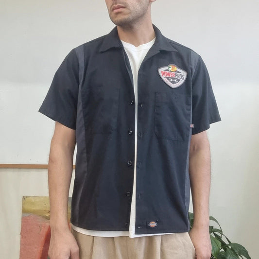 Vintage Dickies Boxy Fit Cropped Shirt Short Sleeve Medium plain Black Button Up Skater Y2K Surf