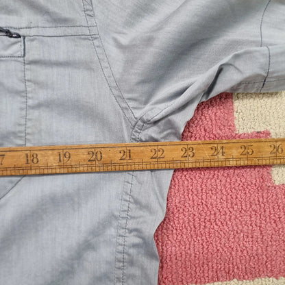 Vintage Arc'teryx Boxy Fit Cropped Shirt Short Sleeve Medium plain grey silver Button Up Skater