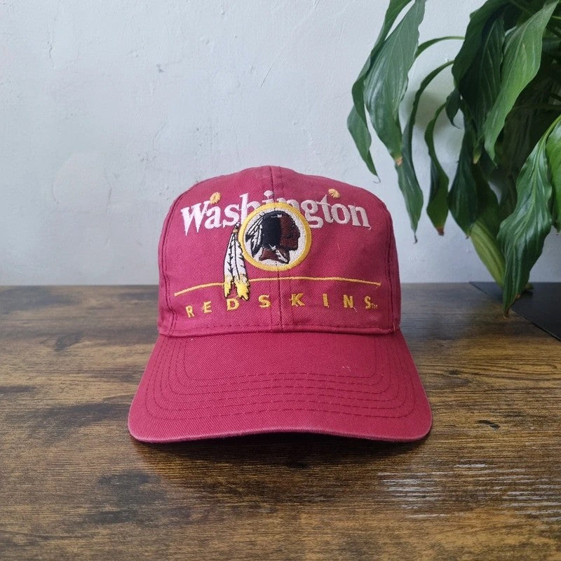 Vintage American Baseball Hat Snapback cap one size adjustable burgundy Washington redskins nfl