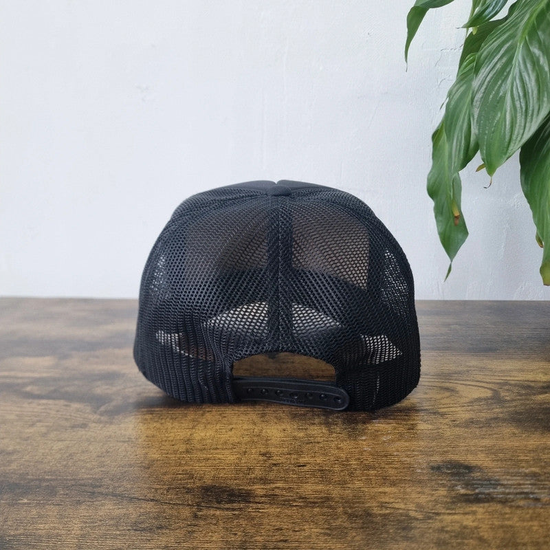 Vintage American Trucker Hat baseball Cap one size adjustable black white