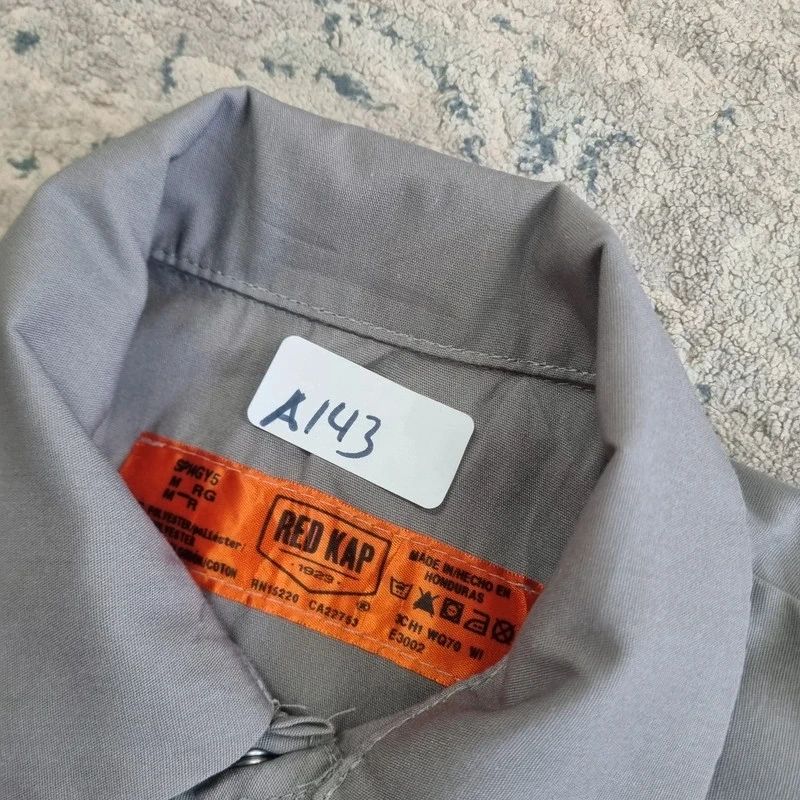 Vintage American Boxy Fit Cropped Shirt long Sleeve Medium plain grey Button Up Skater Y2K Surf