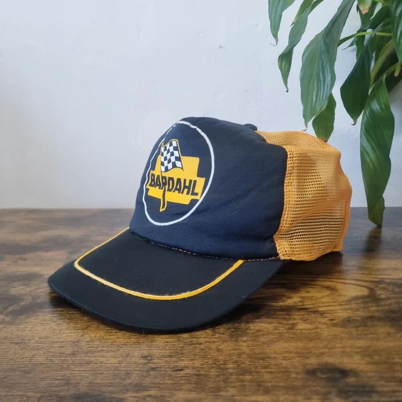 Vintage American Trucker Hat Snapback cap one size adjustable black yellow bardahl racing