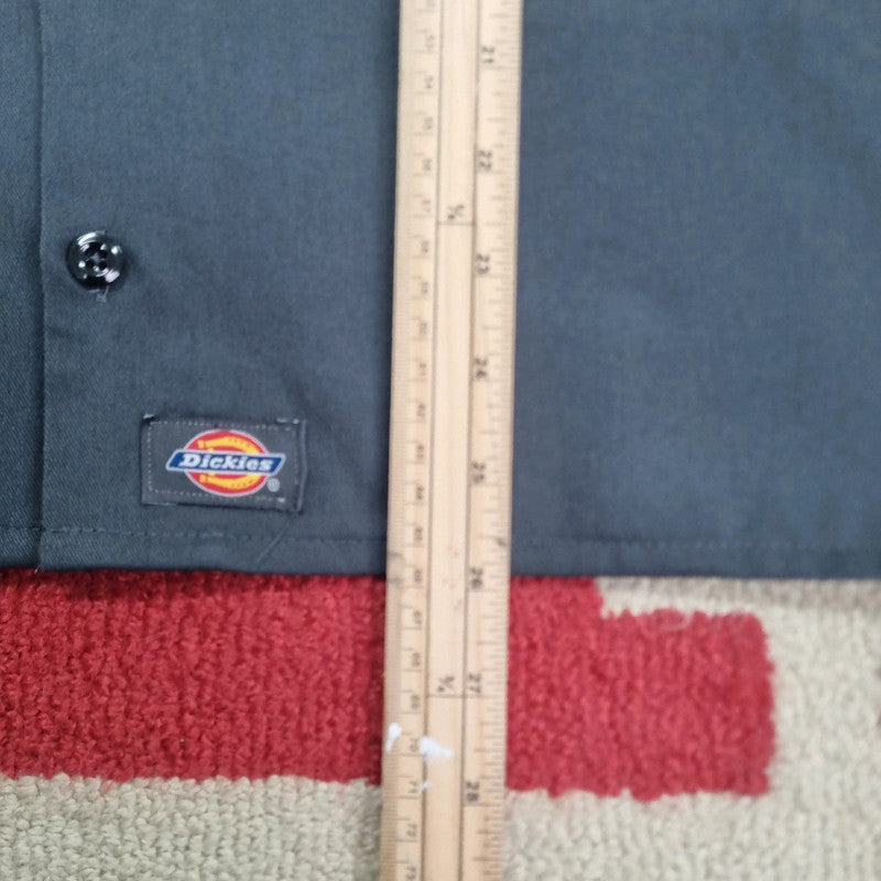 Vintage Dickies Boxy Fit Cropped Shirt Short Sleeve Medium plain Grey Button Up Skater Y2K Surf