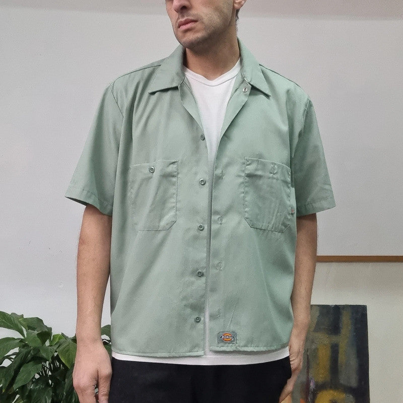 Vintage Dickies Boxy Fit Cropped Shirt Short Sleeve large plain green Button Up Skater Y2K Surf