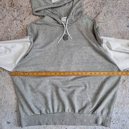 Nike Hoodie Womens Large Grey Pullover Sweatshirt Swoosh Shirt Sleeve Casual L