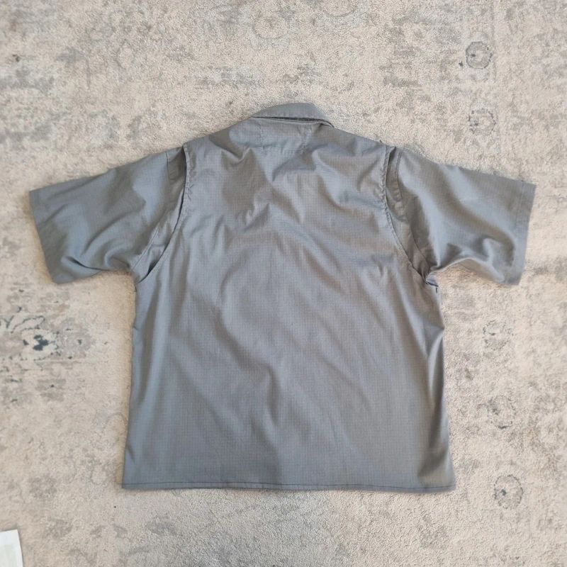 Carhartt Boxy Fit Cropped Shirt Short Sleeve Medium plain Grey Button Up Skater Y2K Surf