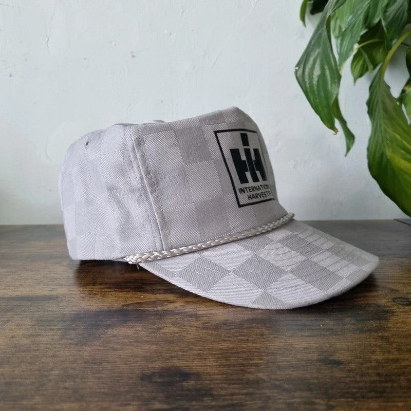 Vintage American Trucker Hat Snapback cap one size adjustable grey international harvester