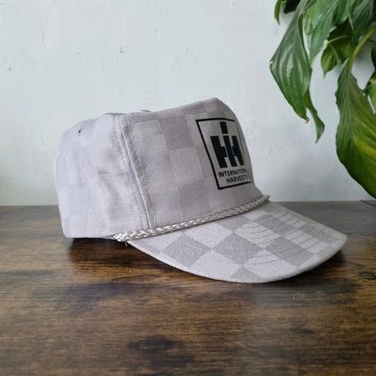 Vintage American Trucker Hat Snapback cap one size adjustable grey international harvester