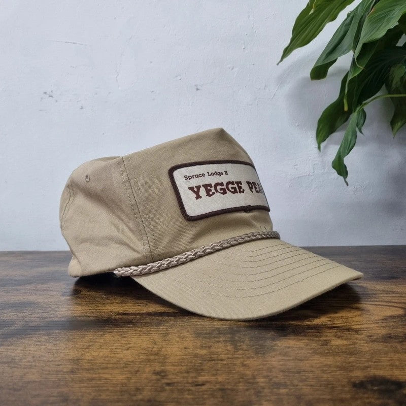 Vintage American Trucker Hat Snapback cap one size adjustable beige yegge peak