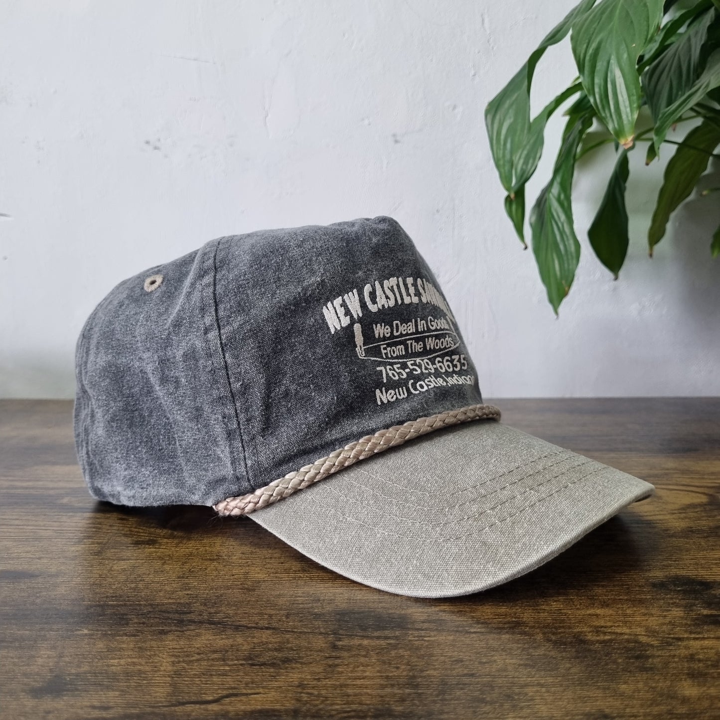 Vintage American Trucker Hat Snapback cap one size grey beige new castle saw mil