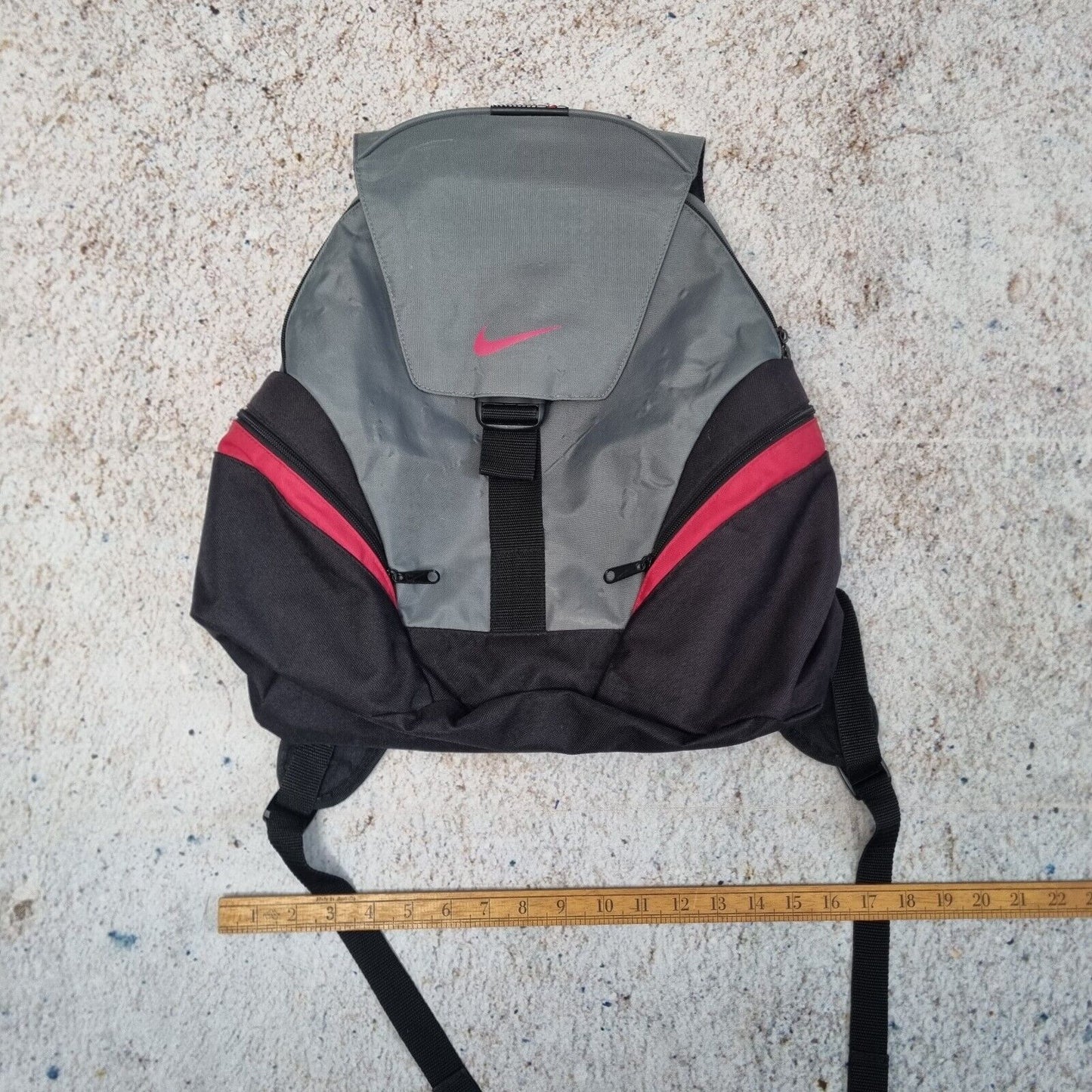 2000s Nike Backpack Rare Y2K Youth Size / Kids Black Grey