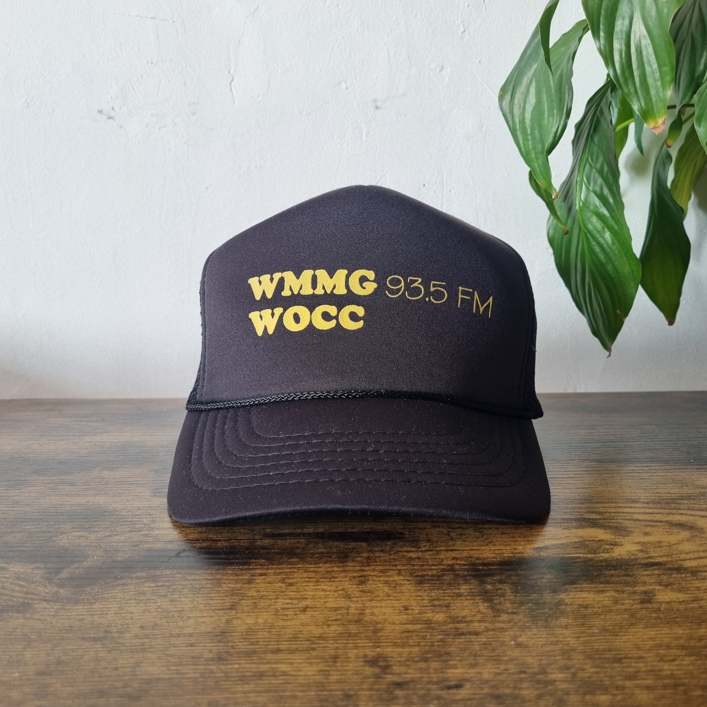 Vintage American Trucker Hat Snapback cap one size adjustable WMGG Radio black