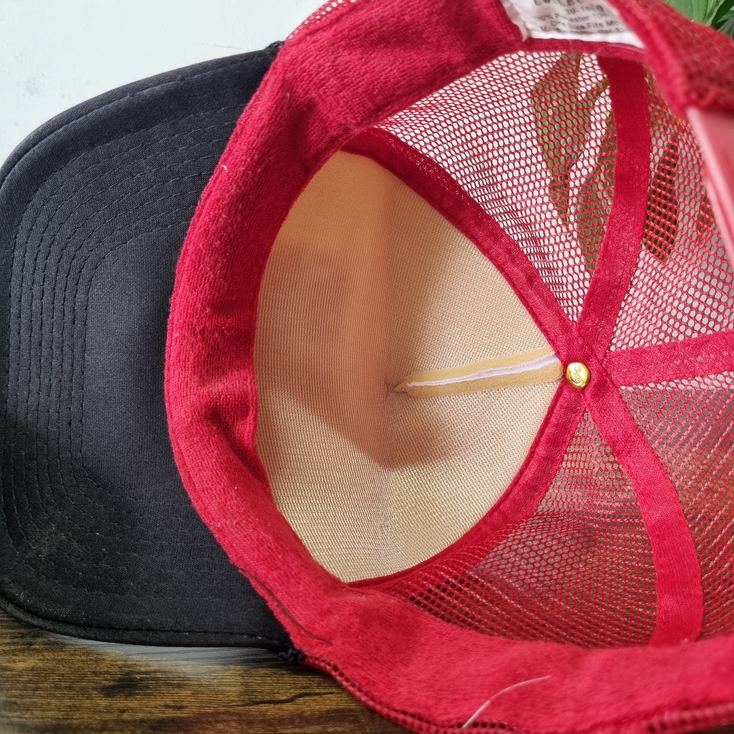 Vintage American Trucker Hat Snapback cap one size adjustable white red lifeguar