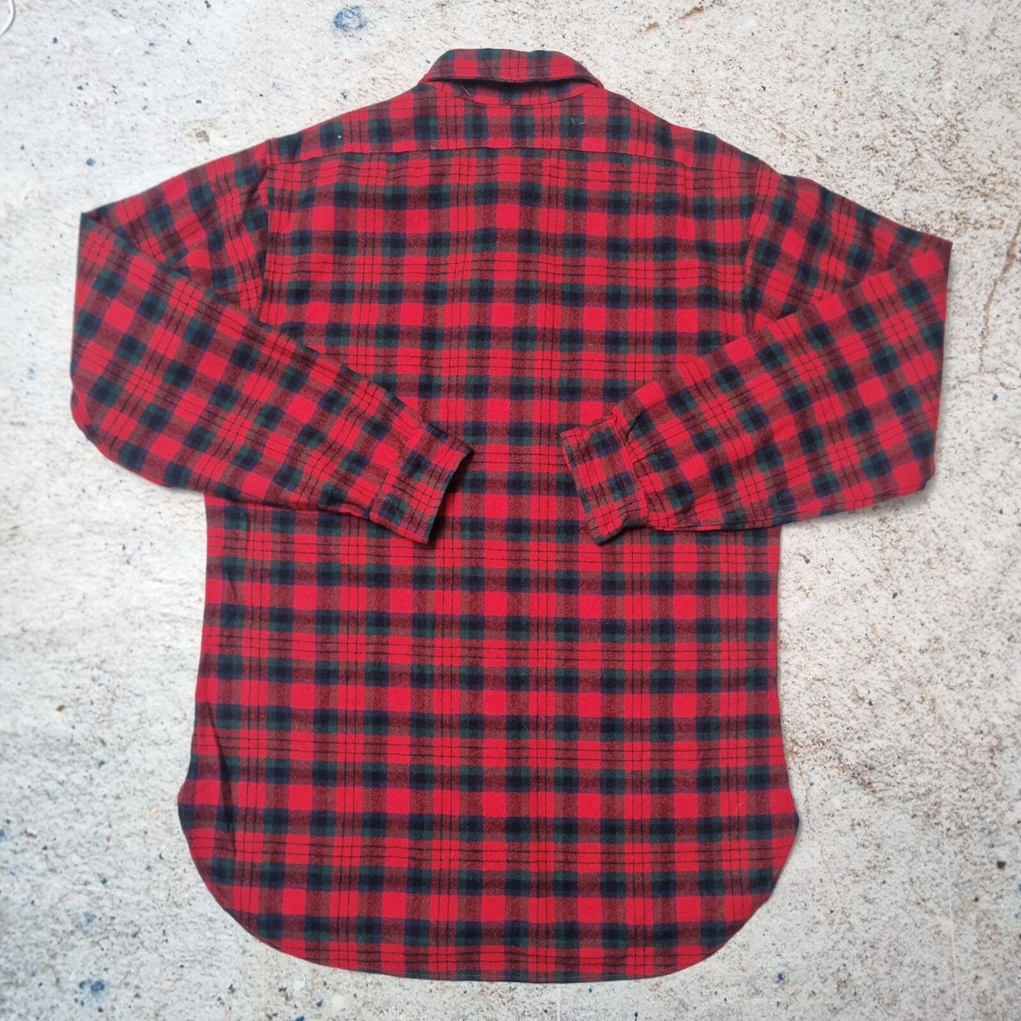 Pendleton Shirt Mens Checkered 100% Virgin Wool Flannel Button Up - Red - Size M