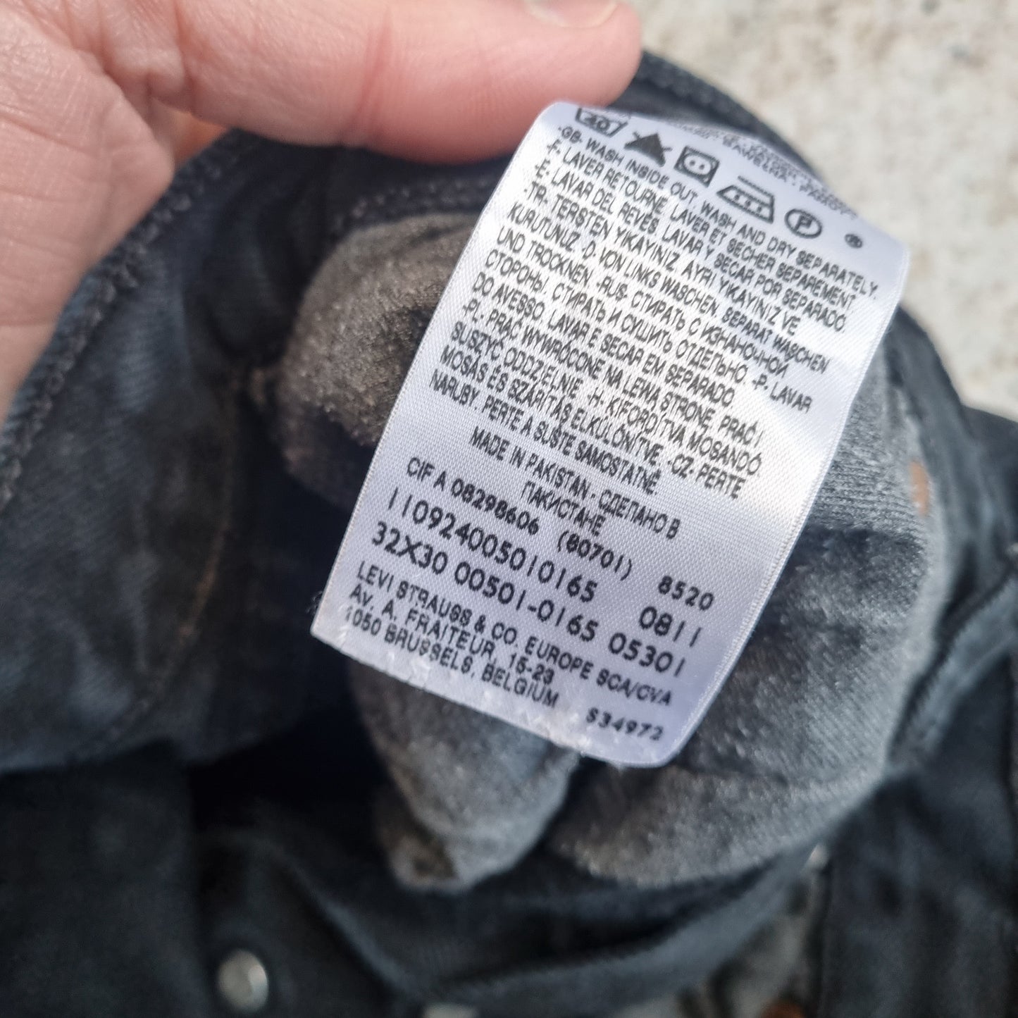 Levi's 501 Jeans Denim Straight Leg Button Fly - Size W31 L30 - Black