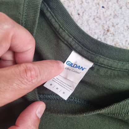 Gildan T-SHIRT WARRIORS FASTPITCH COLLEGE USA SPELLOUT - Green - Size M