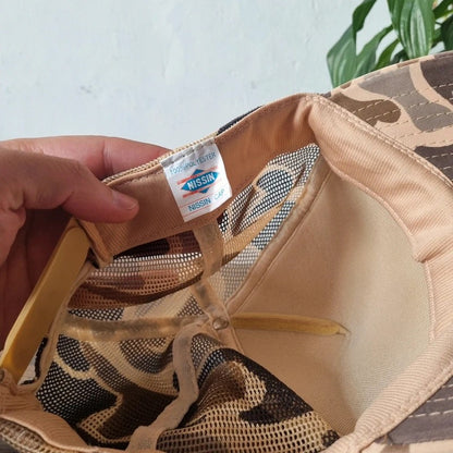 Vintage American Trucker Hat Snapback cap one size adjustable beige khaki camo hole in the wall