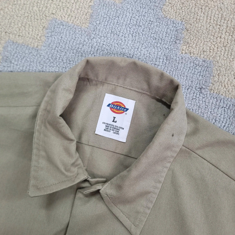 Vintage Dickies Boxy Fit Cropped Shirt Short Sleeve large plain Beige Button Up Skater Y2K Surf