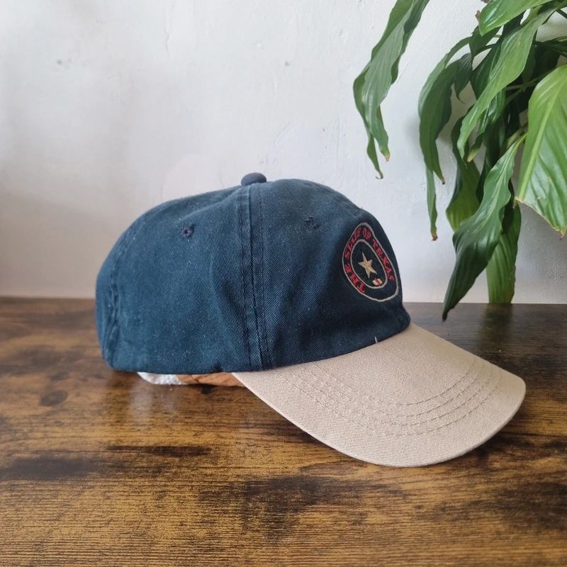 Vintage American baseball Hat Snapback cap one size adjustable green beige Texas