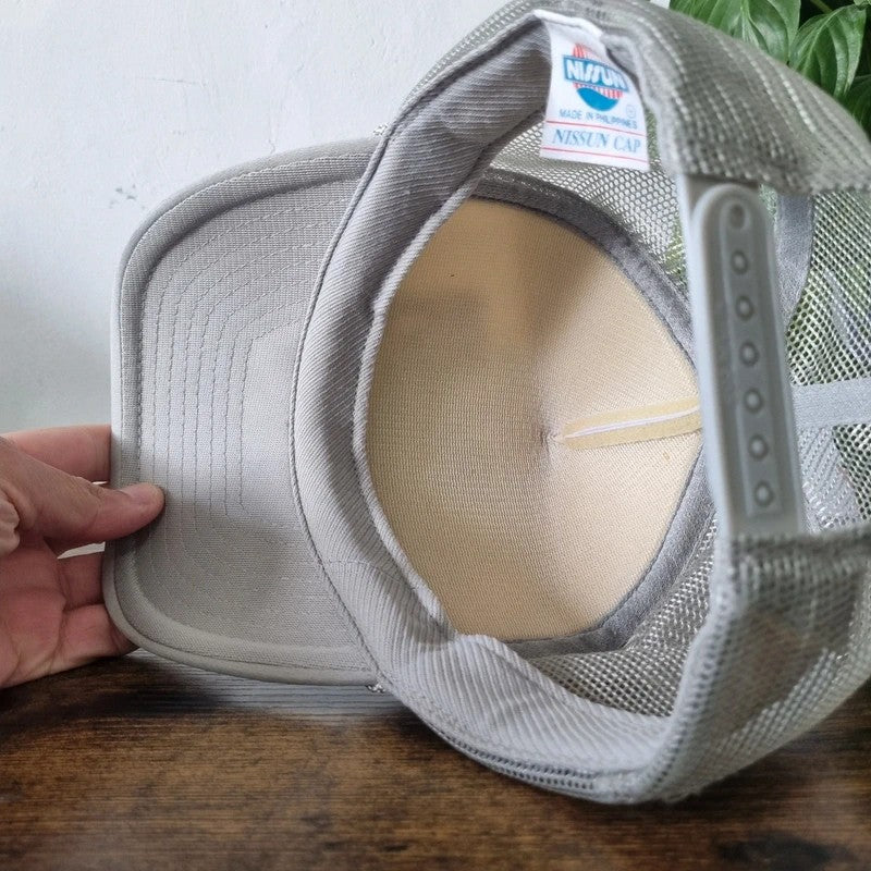 Vintage American Trucker Hat Snapback cap one size adjustable grey white smoky mountains wildlife