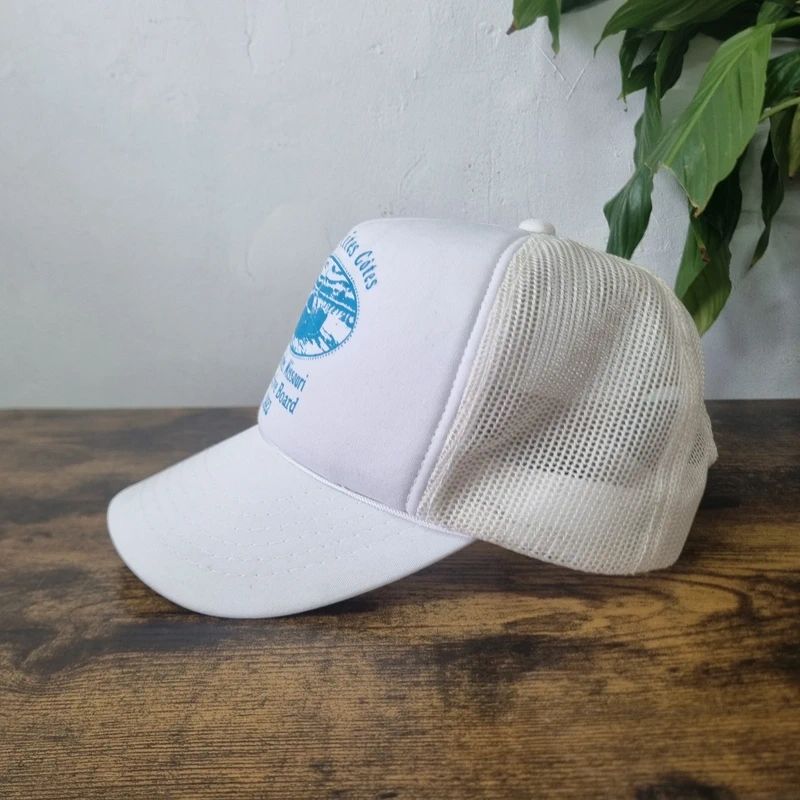 Vintage American Trucker Hat Snapback cap one size adjustable red schiller Fète des Petites Cotes