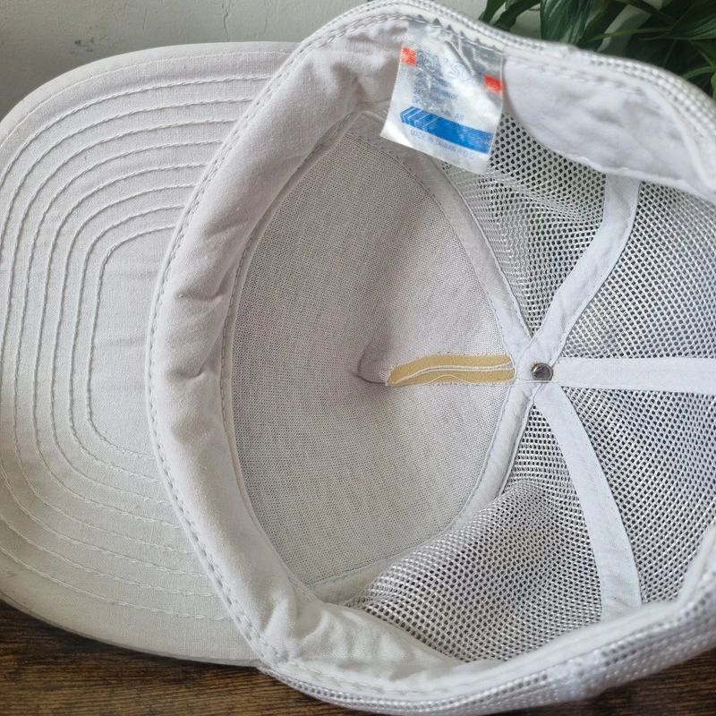 Vintage American Trucker Hat Snapback cap one size adjustable white Roy clark