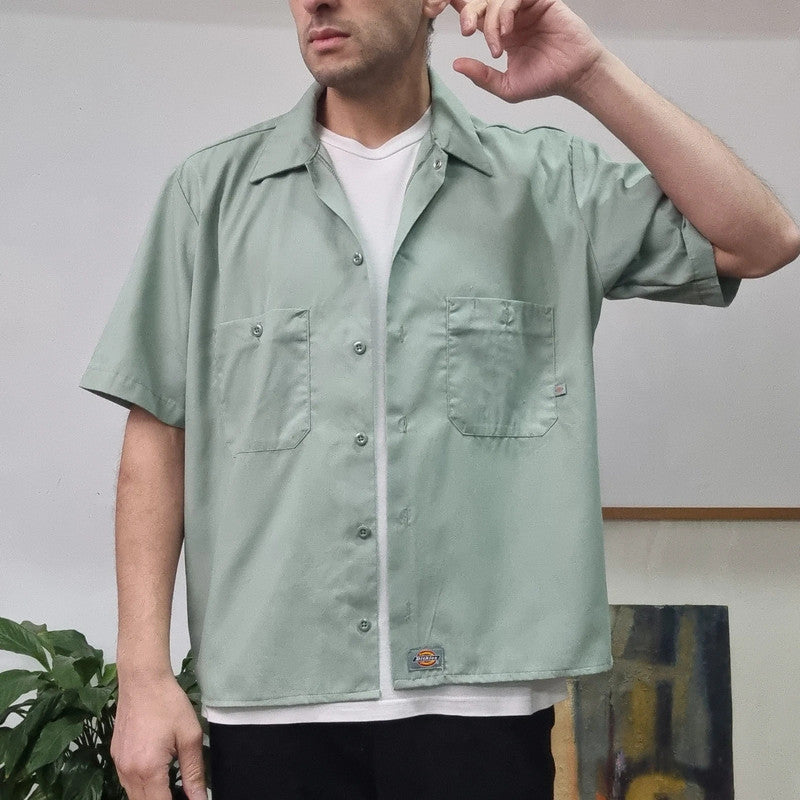 Vintage Dickies Boxy Fit Cropped Shirt Short Sleeve large plain green Button Up Skater Y2K Surf