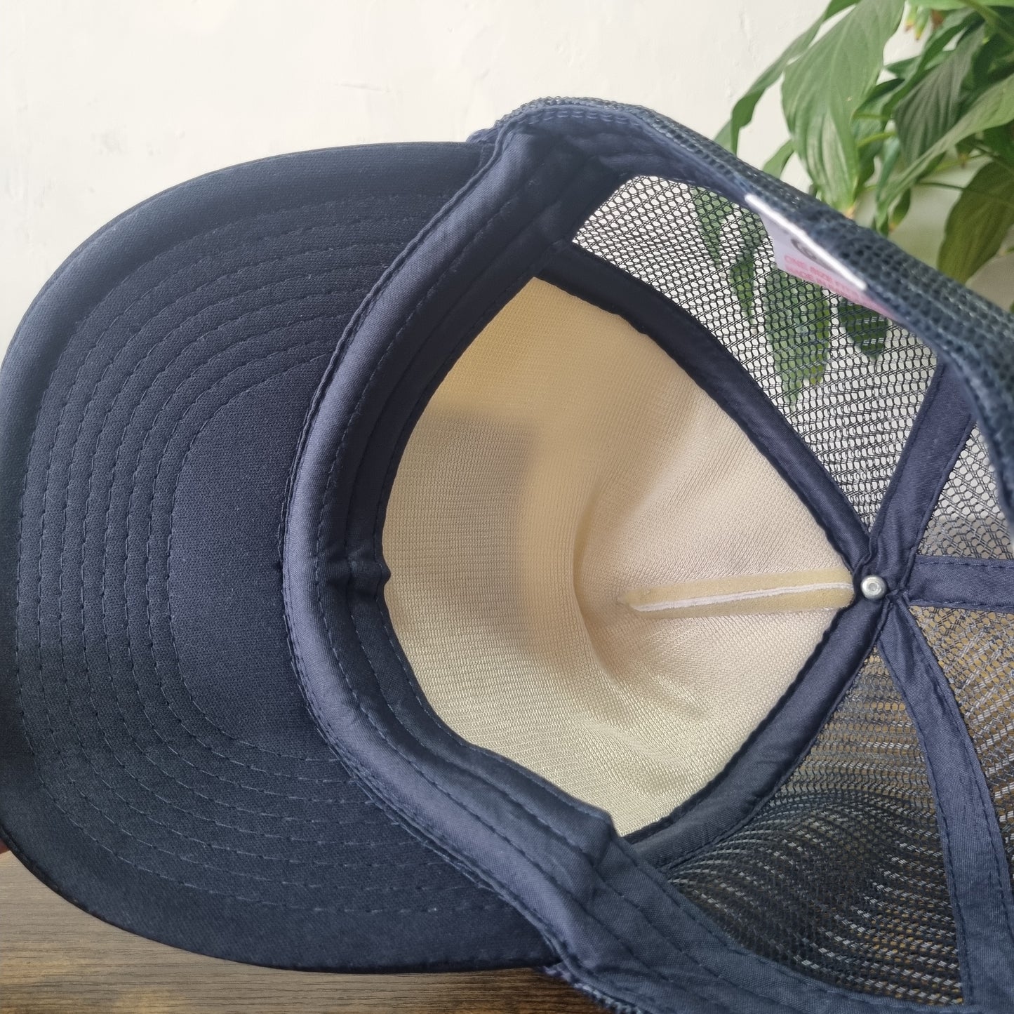 Vintage American Trucker Hat Snapback cap one size adjustable navy white Suf sty