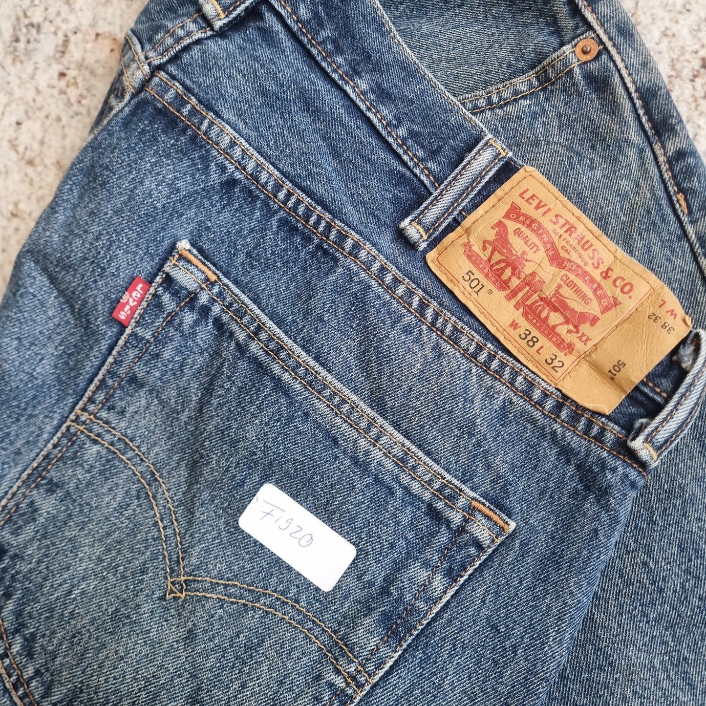Levi's 501 Jeans Denim Straight Leg Button Fly Red Tab - Size W38 L32 - Blue